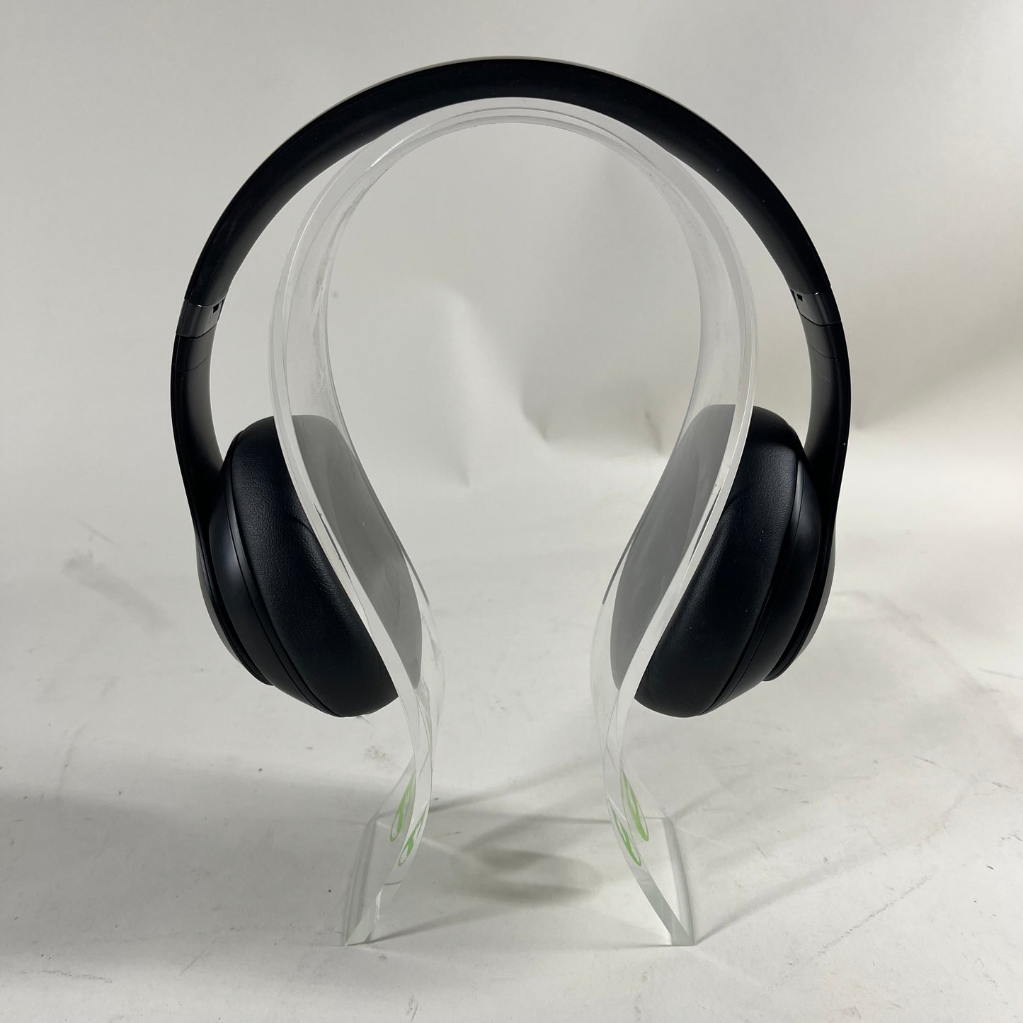 Beats Studio Pro Wireless Over-Ear Bluetooth Headphones Black A2924