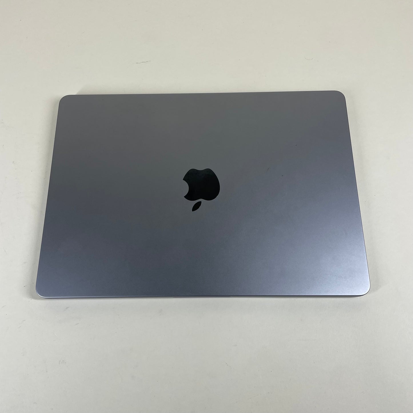 2022 Apple MacBook Air 13.6" M2 8C GPU 3.5GHz 8GB RAM 256GB SSD A2681