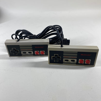 Nintendo Entertainment System NES Video Game Console NES-001 Gray