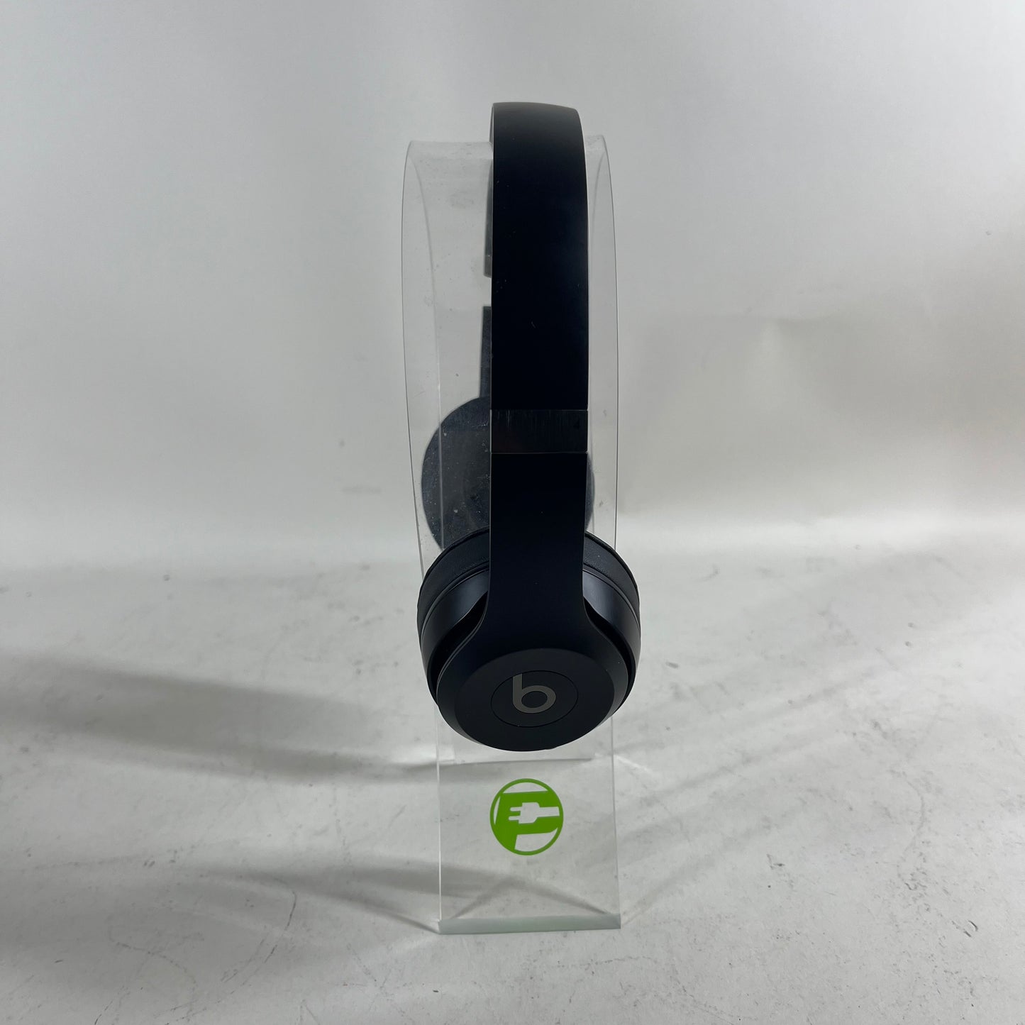 Beats solo 4 Wireless Over-Ear Bluetooth Headphones Black