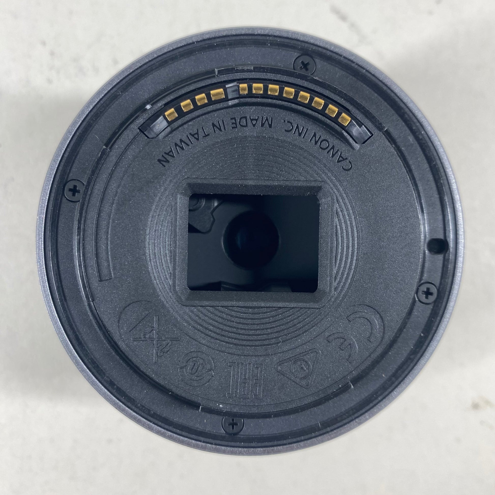 Canon RF 18-45mm f/4.5-6.3 IS STM