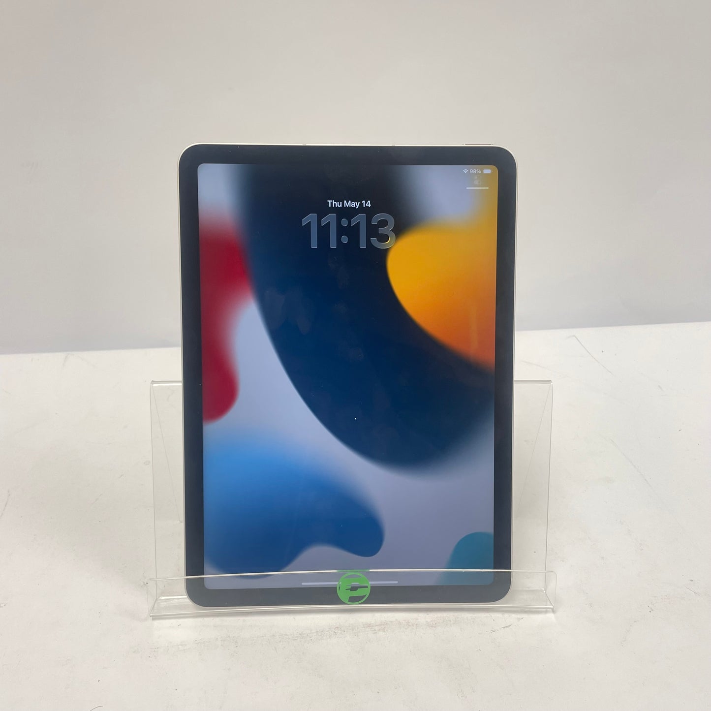 WiFi Only Apple iPad Air 5th Gen 64GB Starlight MM6V3LL/A