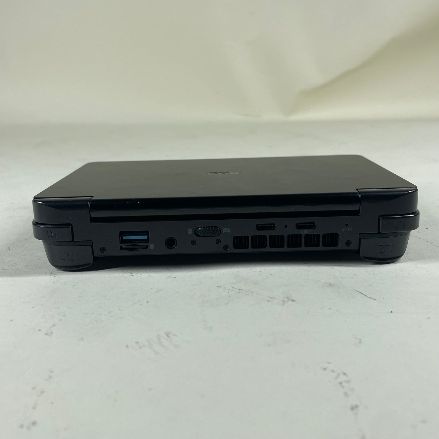 GPD Win Mini Zen 4 G1617-01 7" Ryzen 8840U 3.3GHz 32G RAM 2TB SSD Radeon 890M