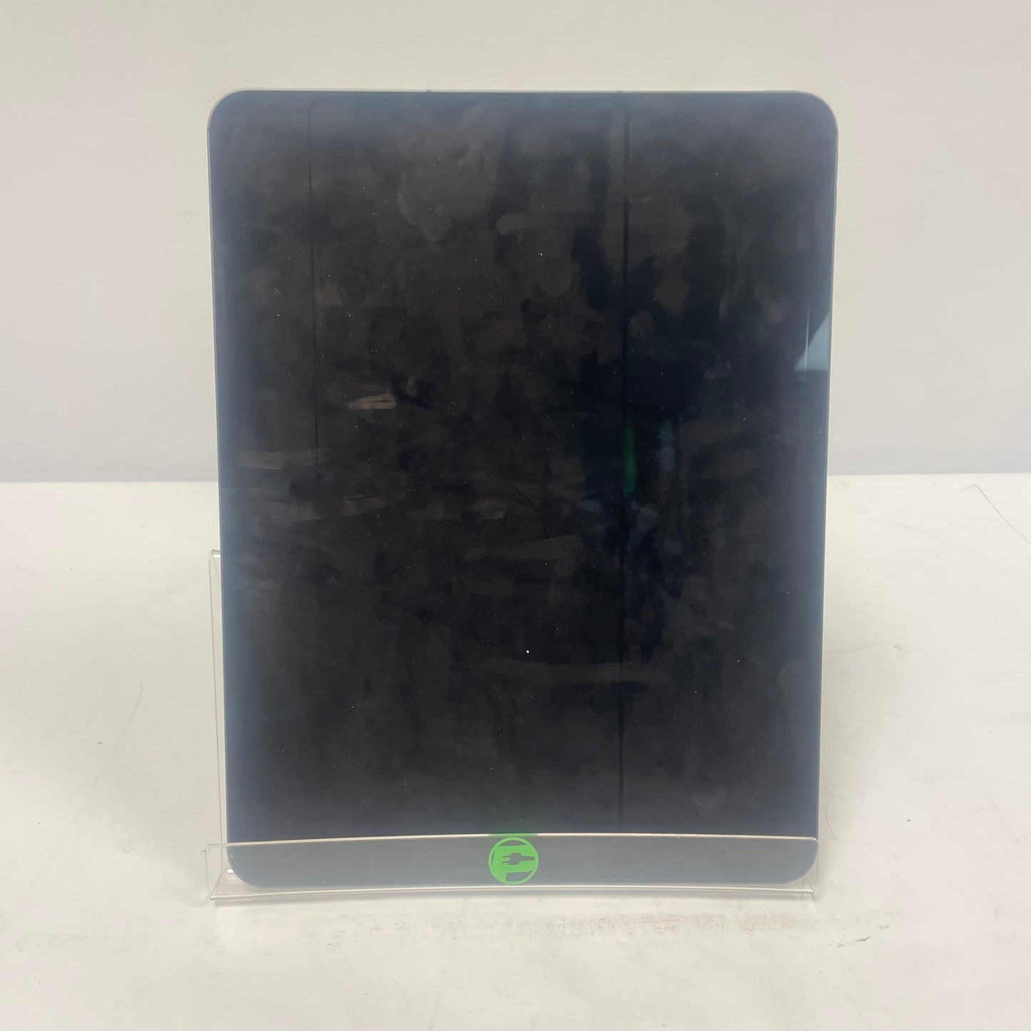 Factory Unlocked Apple iPad Pro 13" M5 256GB Space Black ME7W4LL/A