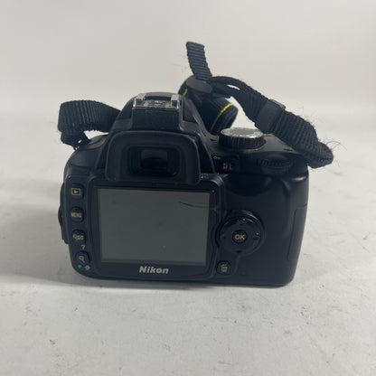 Broken Nikon D60 10.2MP DSLR Camera Cracked Screen