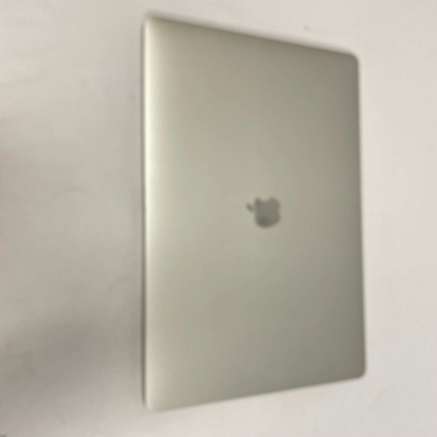 2019 Apple MacBook Pro 16" i7 2.6GHz 16GB RAM 512GB SSD Silver A2141