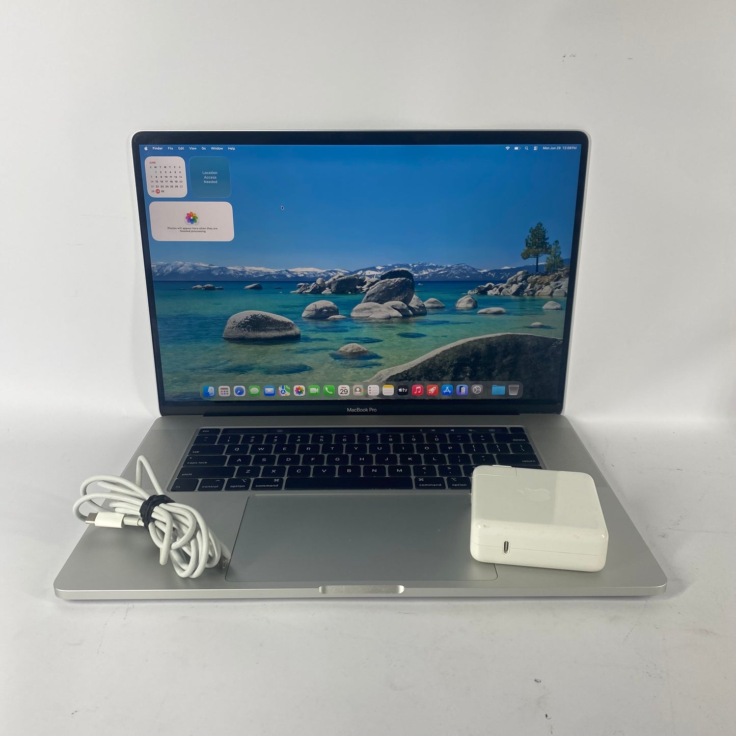 2019 Apple MacBook Pro 16" i7 2.6GHz 16GB RAM 512GB SSD Silver A2141