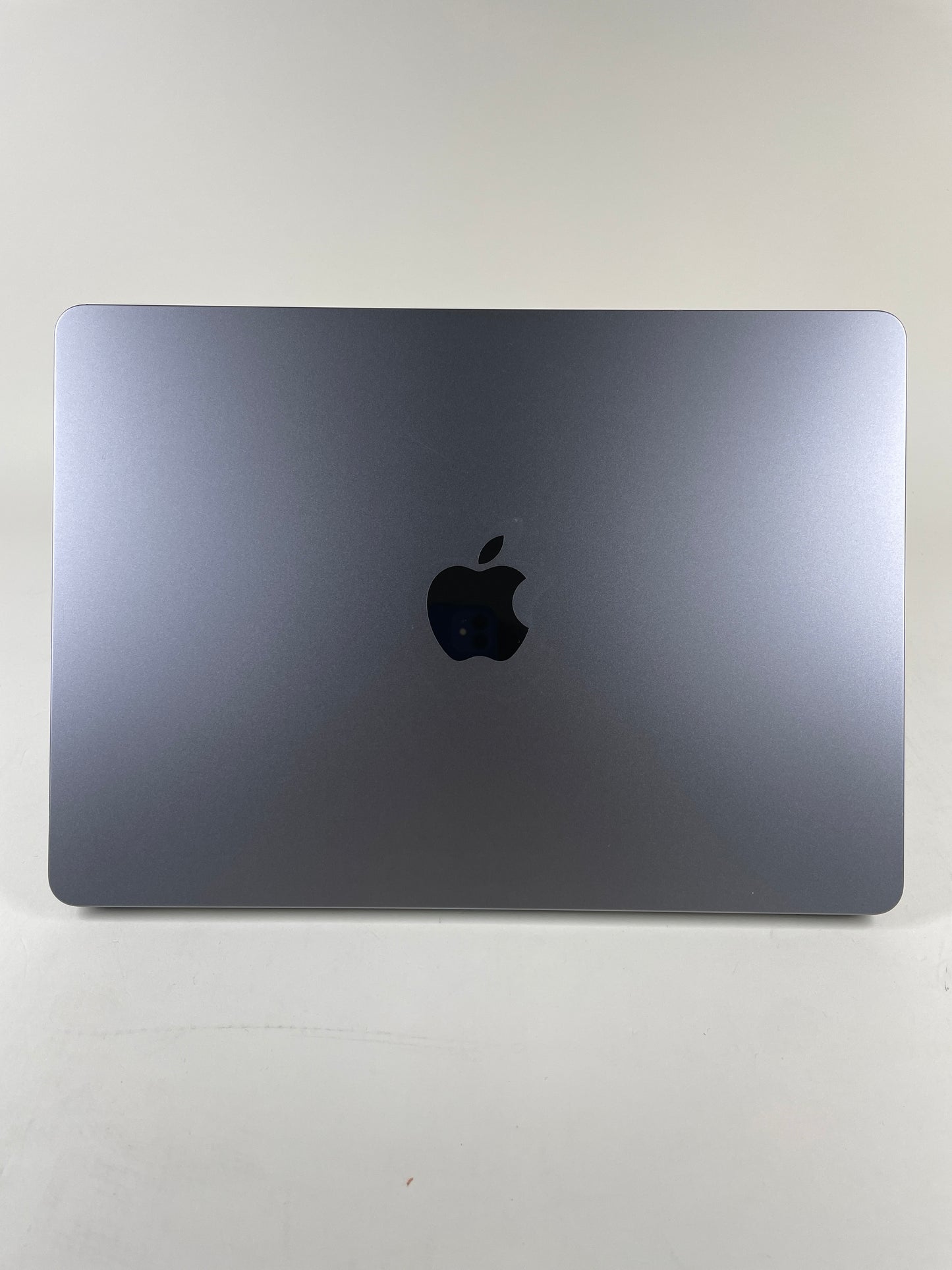 2022 Apple MacBook Air 13.6" M2 3.5GHz 8GB RAM 256GB SSD Space Gray A2681