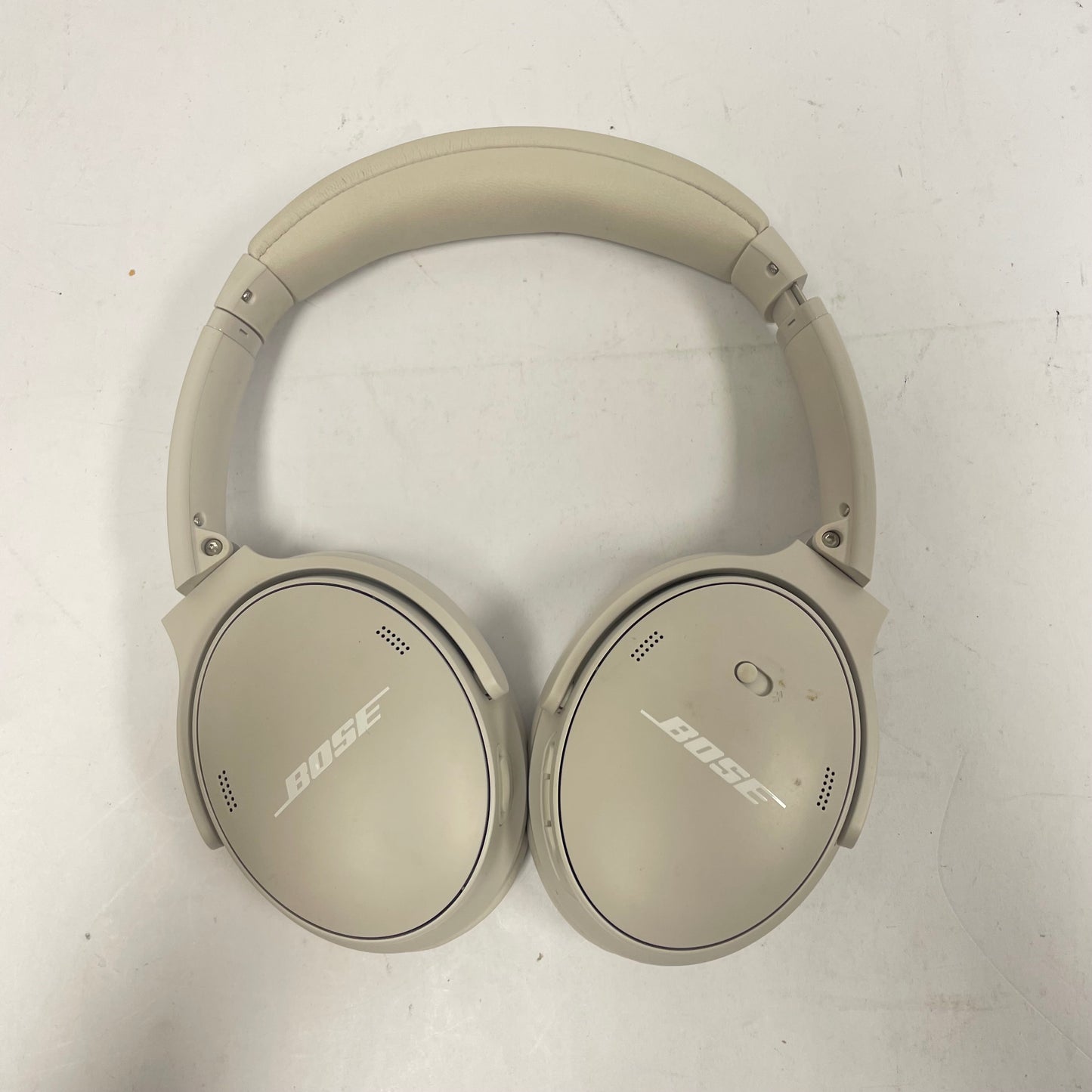 Bose QuietComfort Over-Ear Noise Cancelling Bluetooth Headphones White