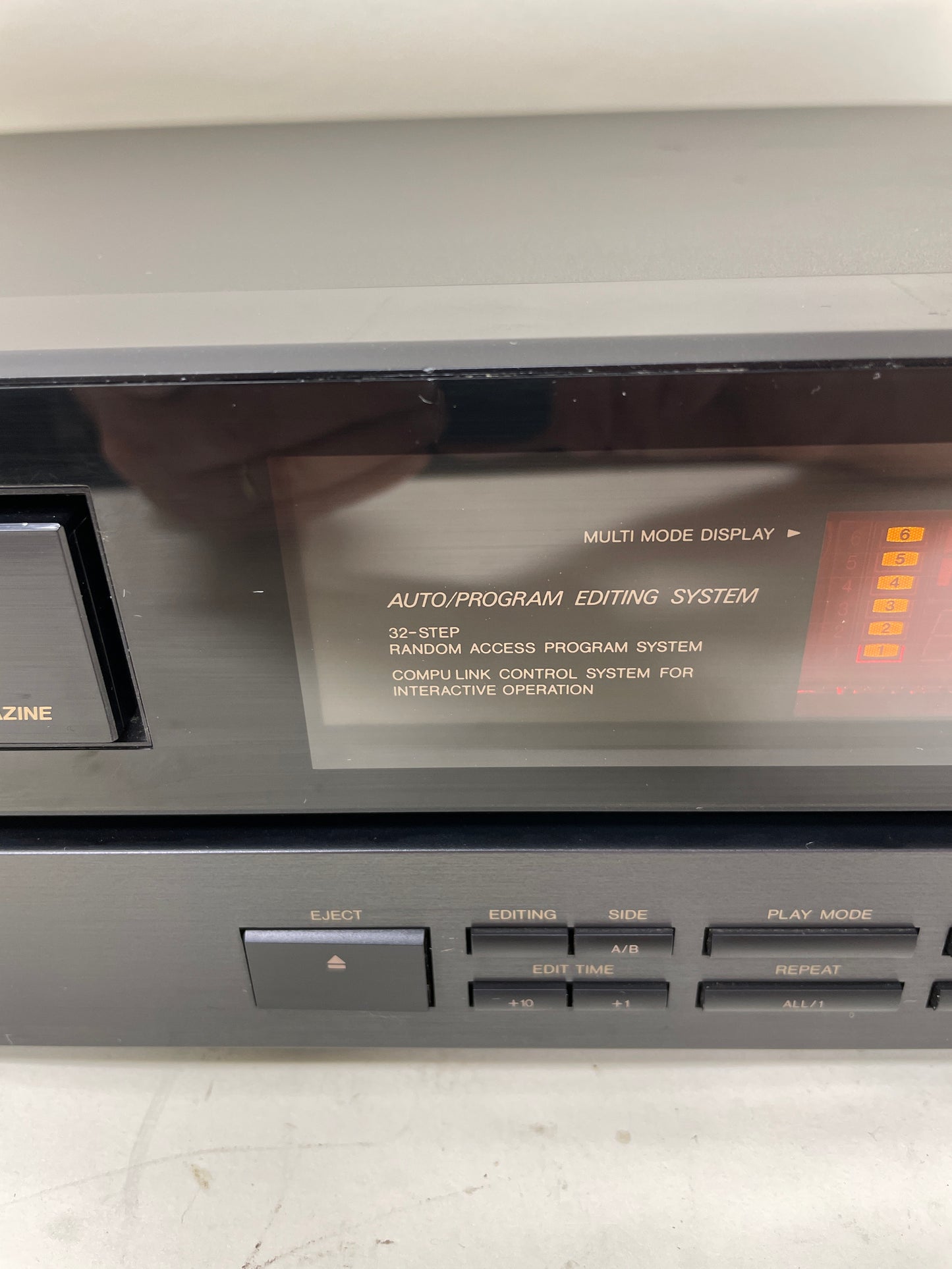 JVC XL-M303 6 Disc Cd Changer
