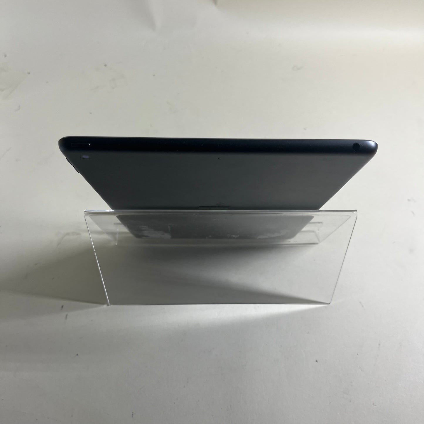 WiFi Only Apple iPad 9th Gen 64GB SPACE GRAY MK2K3AB/A