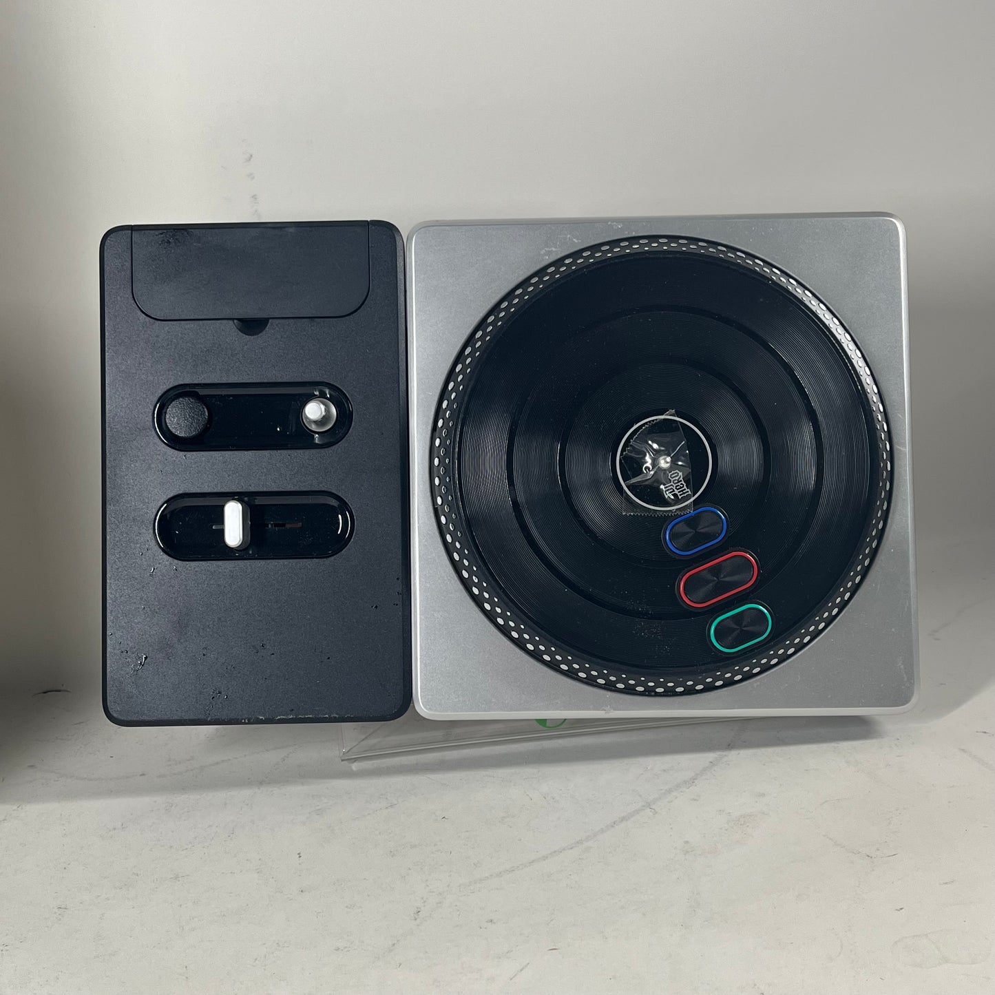 DJ Hero Bundle SLUH-00106 (Sony PS3, 2009)