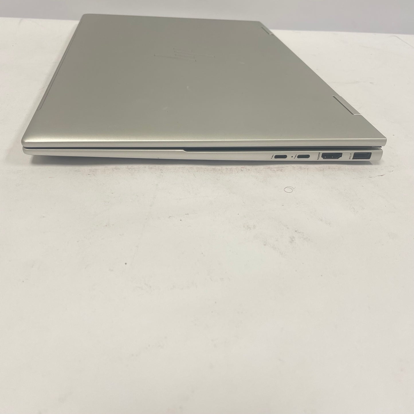 HP Envy x360 15-EW0013DX 15.6" i5-1235u 1.3GHz 8GB RAM 256GB SSD