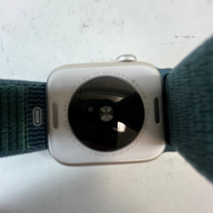 Unlocked Apple Watch SE 2nd Gen 40MM Silver Aluminum MXFX3LL/A