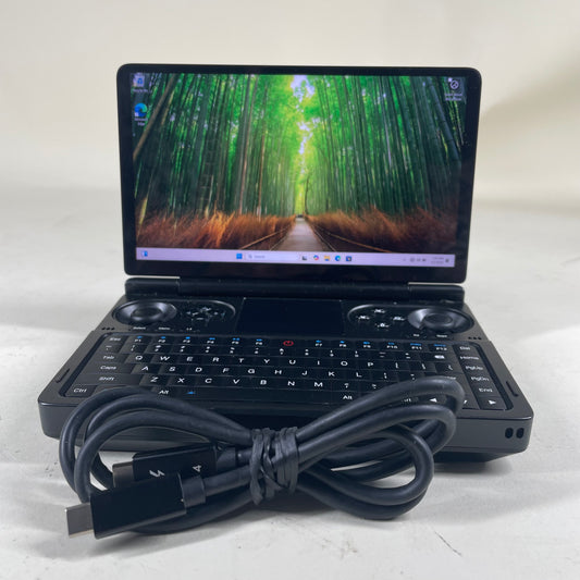 GPD Win Mini Zen 4 G1617-01 7" Ryzen 8840U 3.3GHz 32G RAM 2TB SSD Radeon 890M