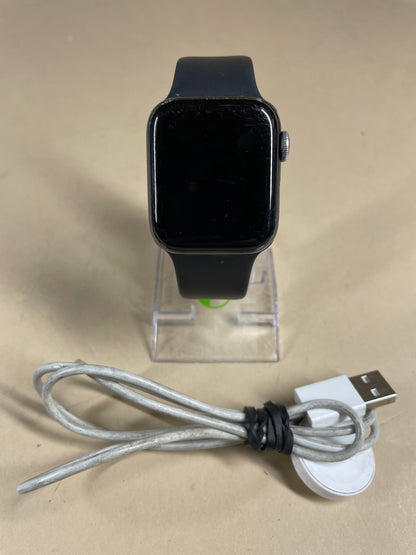 Unlocked Apple Watch Series 5 40MM Aluminum and Ceramic MWWQ2LL/A