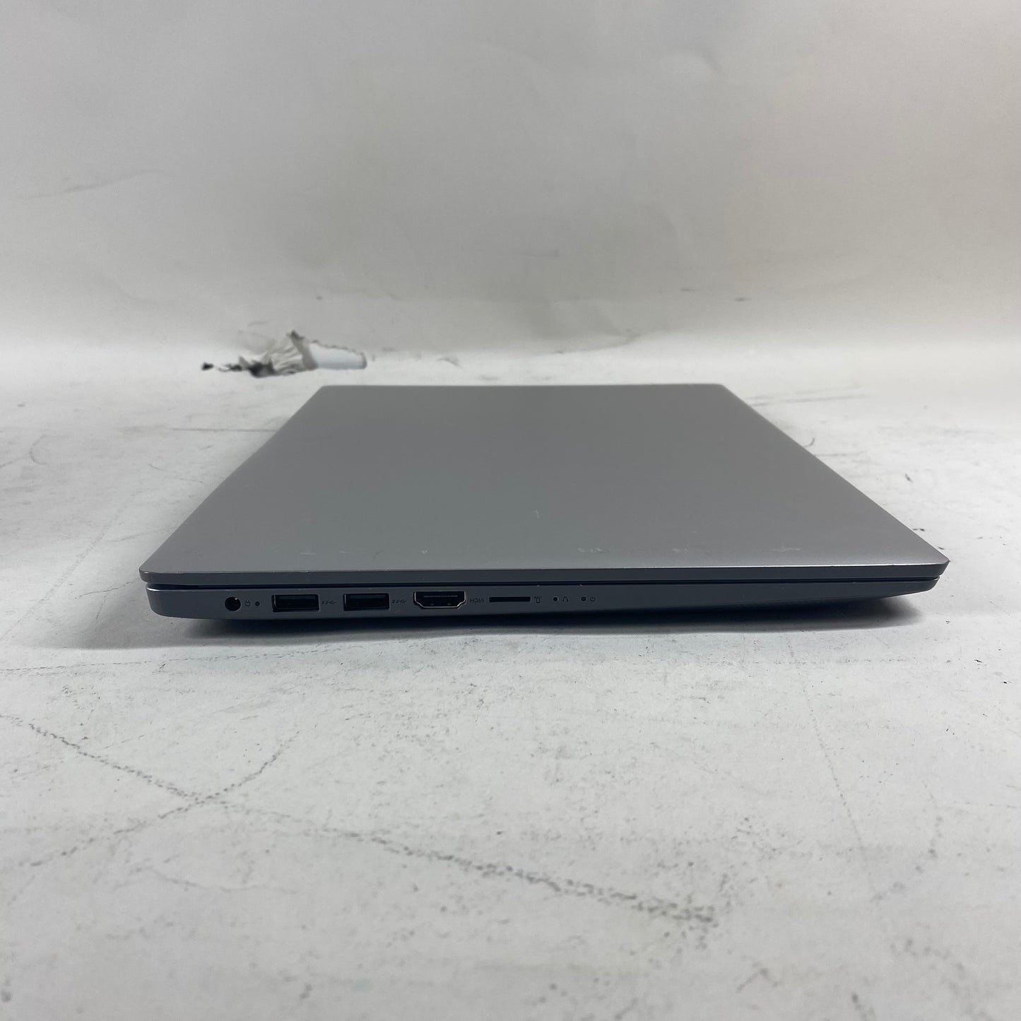 Lenovo IdeaPad Slim 81vs 14" A6-9220e  1.6GHz 4GB RAM 64GB SSD