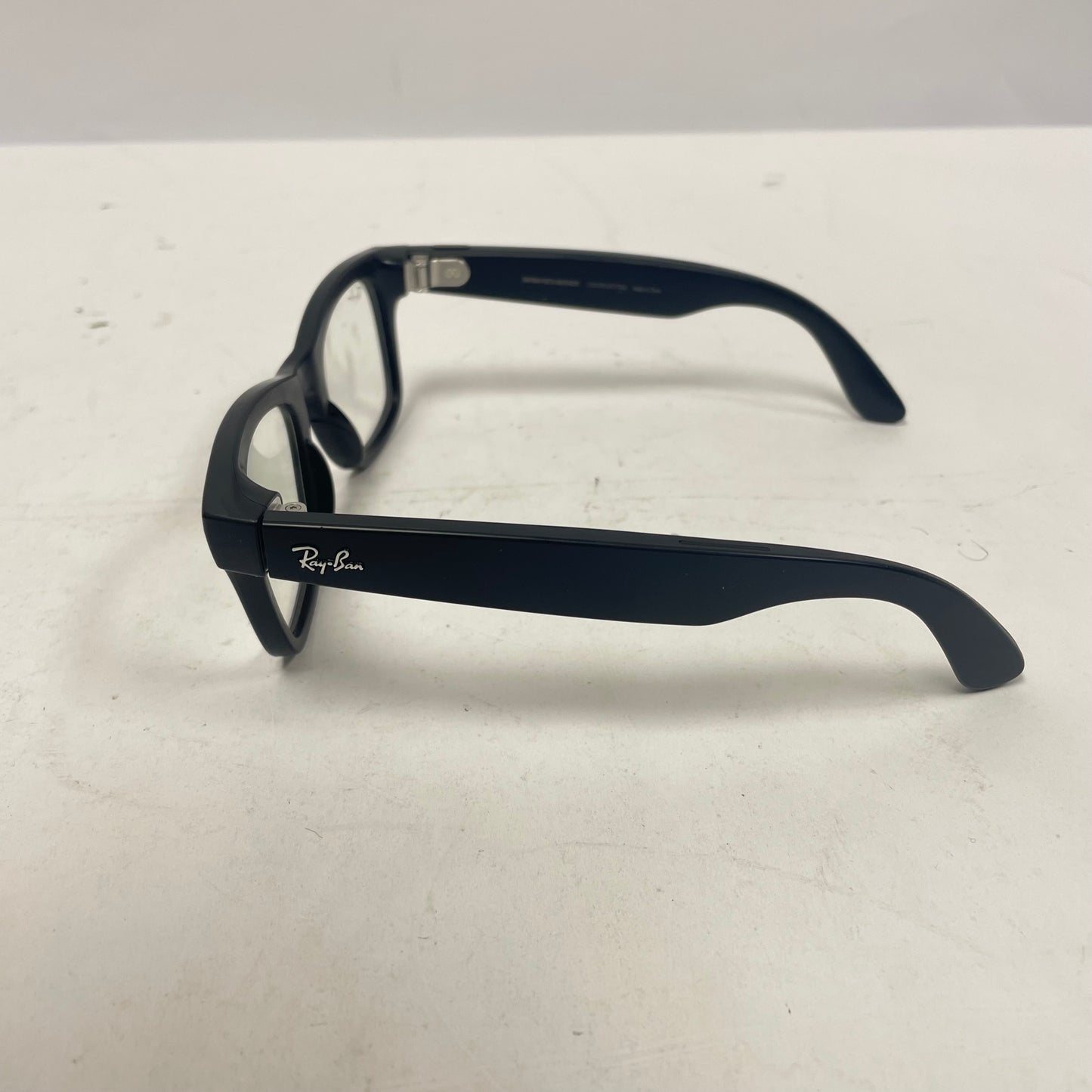 Ray-Ban Meta Wayfarer Gen 1 Matte Black Transitions RW4006 601S1M AI Smart 