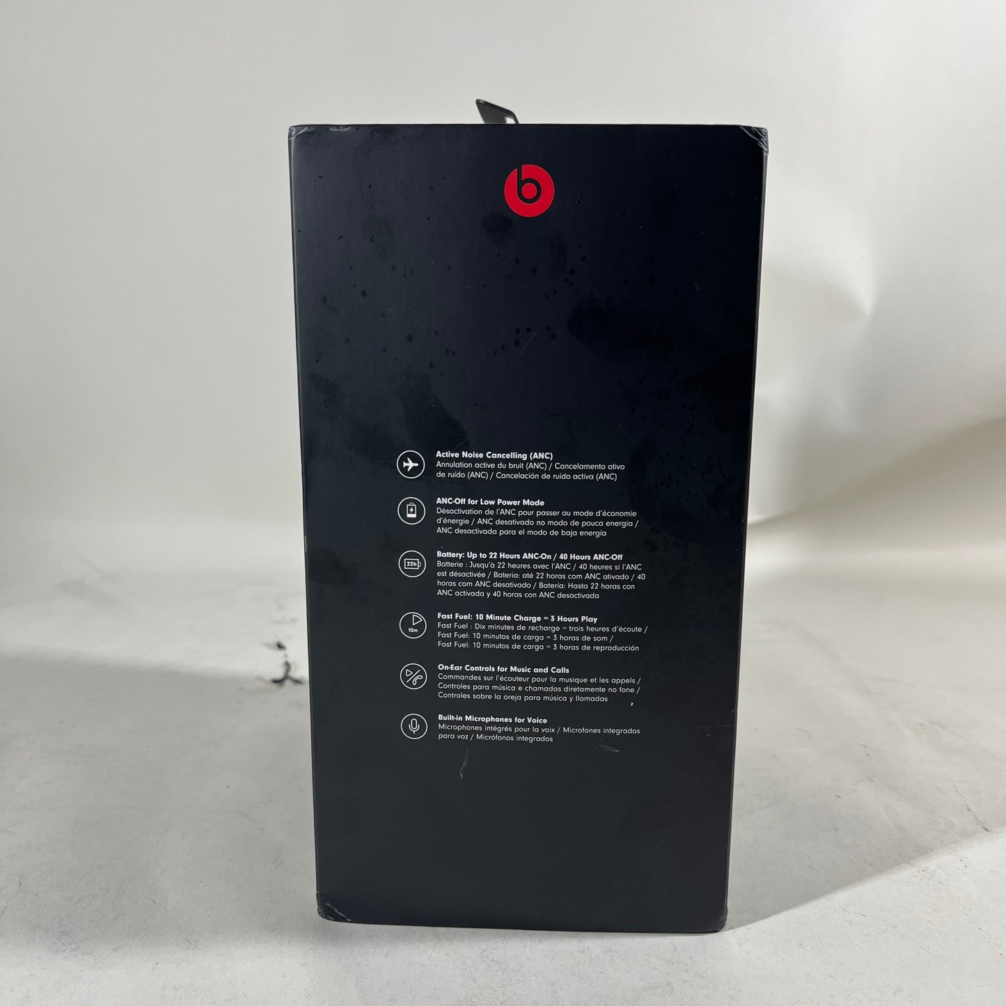 New Beats Studio3 Wireless Over-Ear Bluetooth Headphones Black MX3X2LL/A