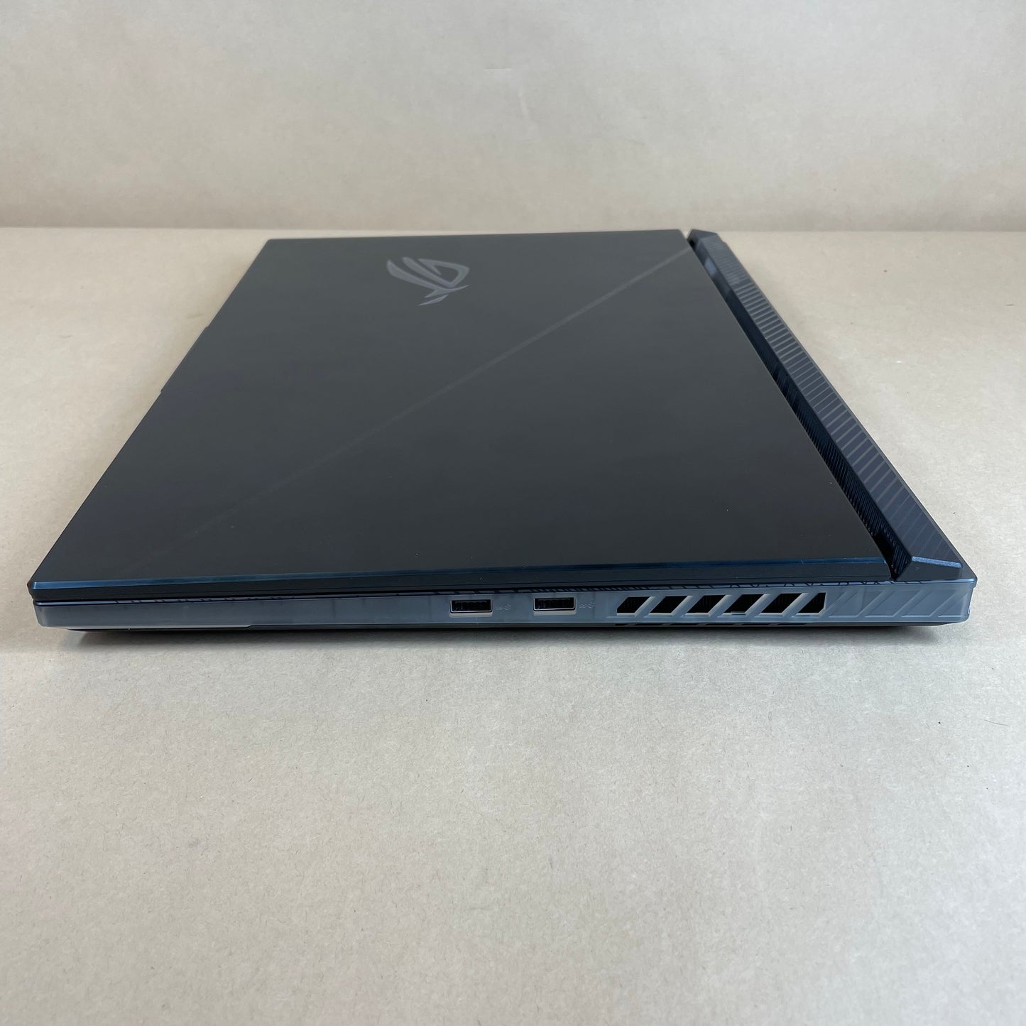 Asus ROG Strix Scar 18 G834 i9-14900HX 2.2GHz 64GB RAM 2TB SSD GeForce RTX 4090