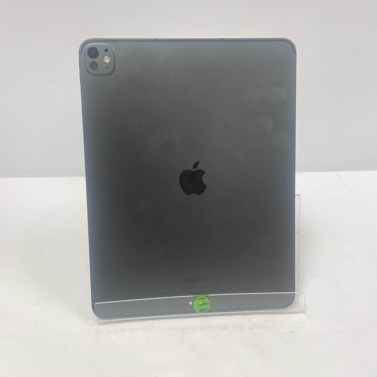 Unlocked Apple iPad Pro 13" M4 256GB Space Black NVXR3LL/A