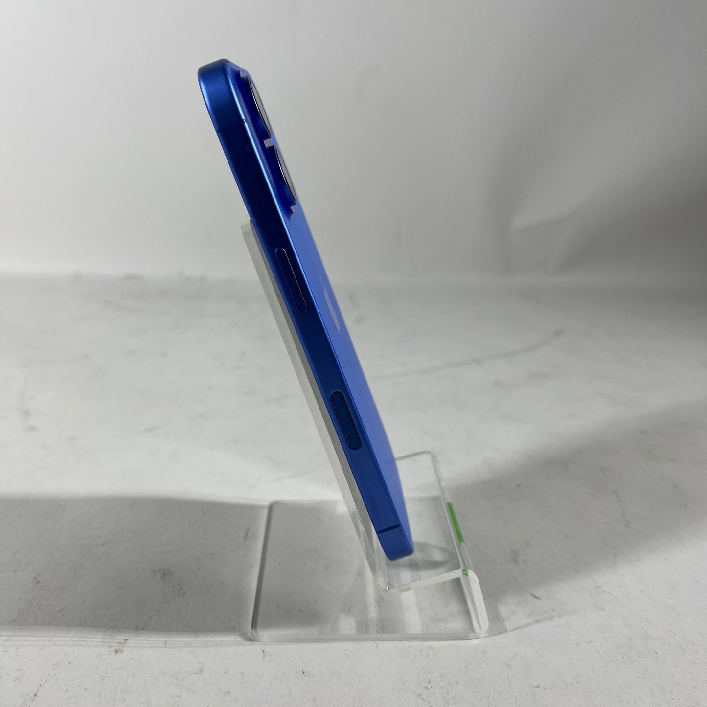 T-Mobile Apple iPhone 16 128GB 18.0.1 Ultramarine MYAT3LL/A