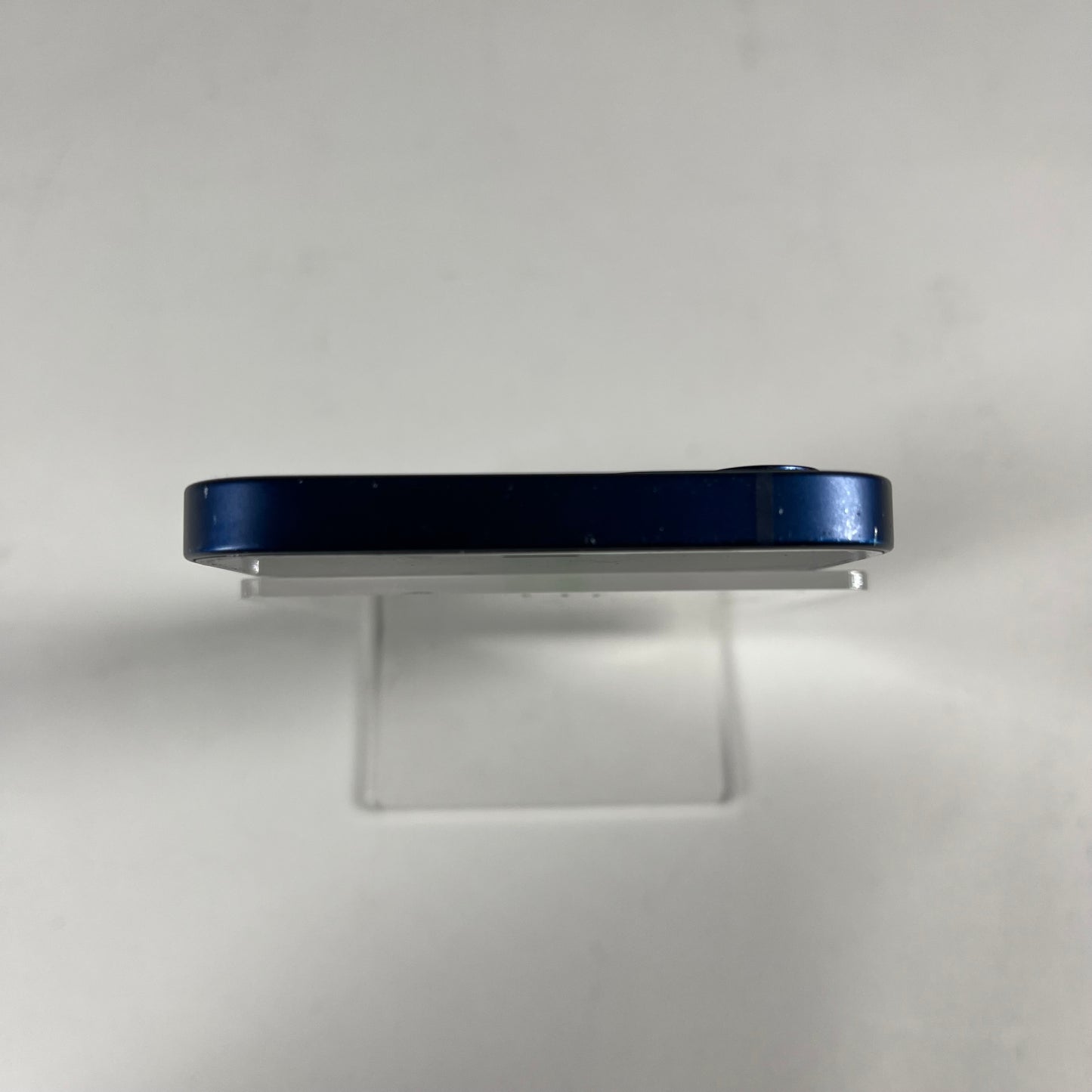 Broken Unlocked Apple iPhone 12 128GB 26.1 MGHF3LL/A Cracked Back