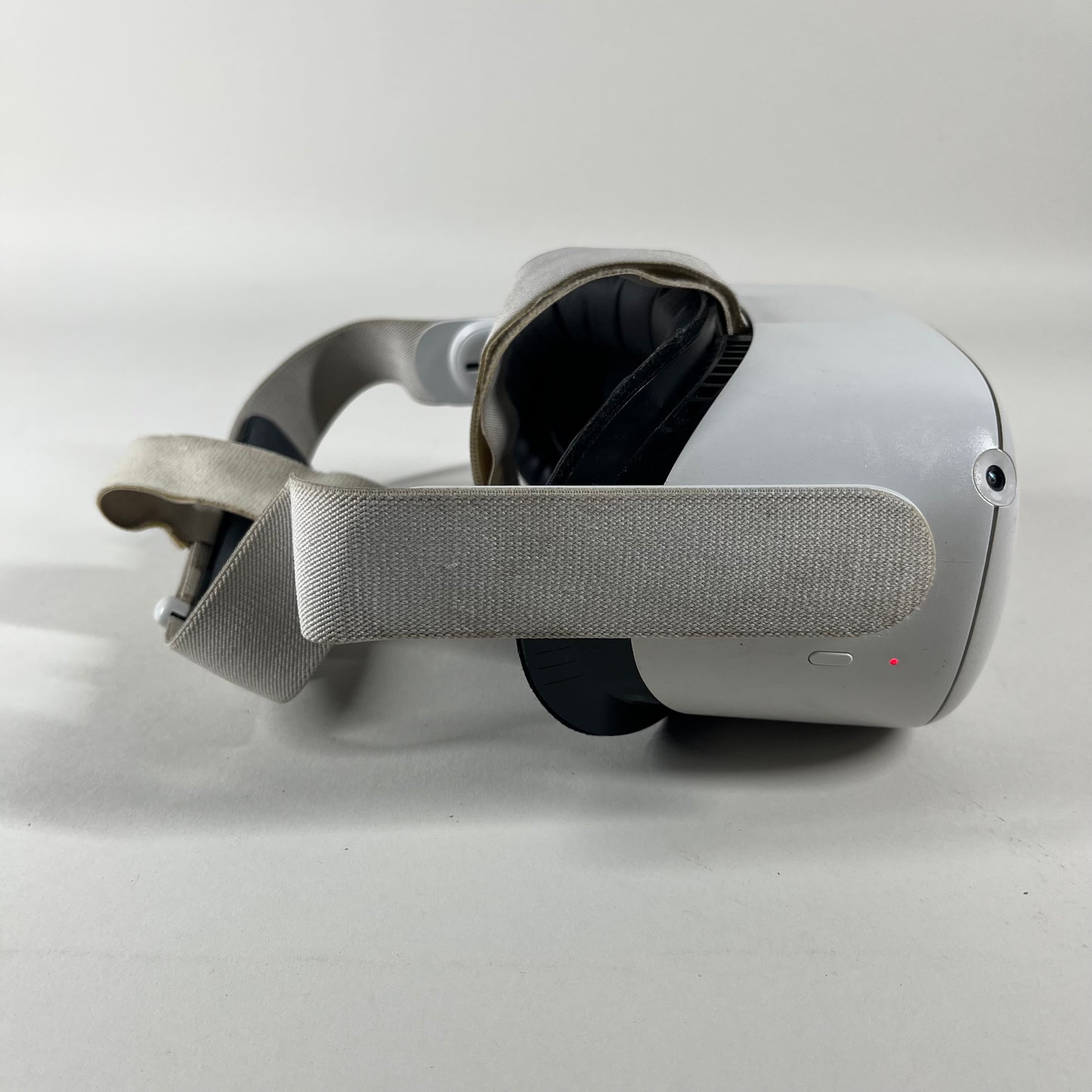 Meta Quest 2 128GB Standalone All-in-One VR Headset KW49CM