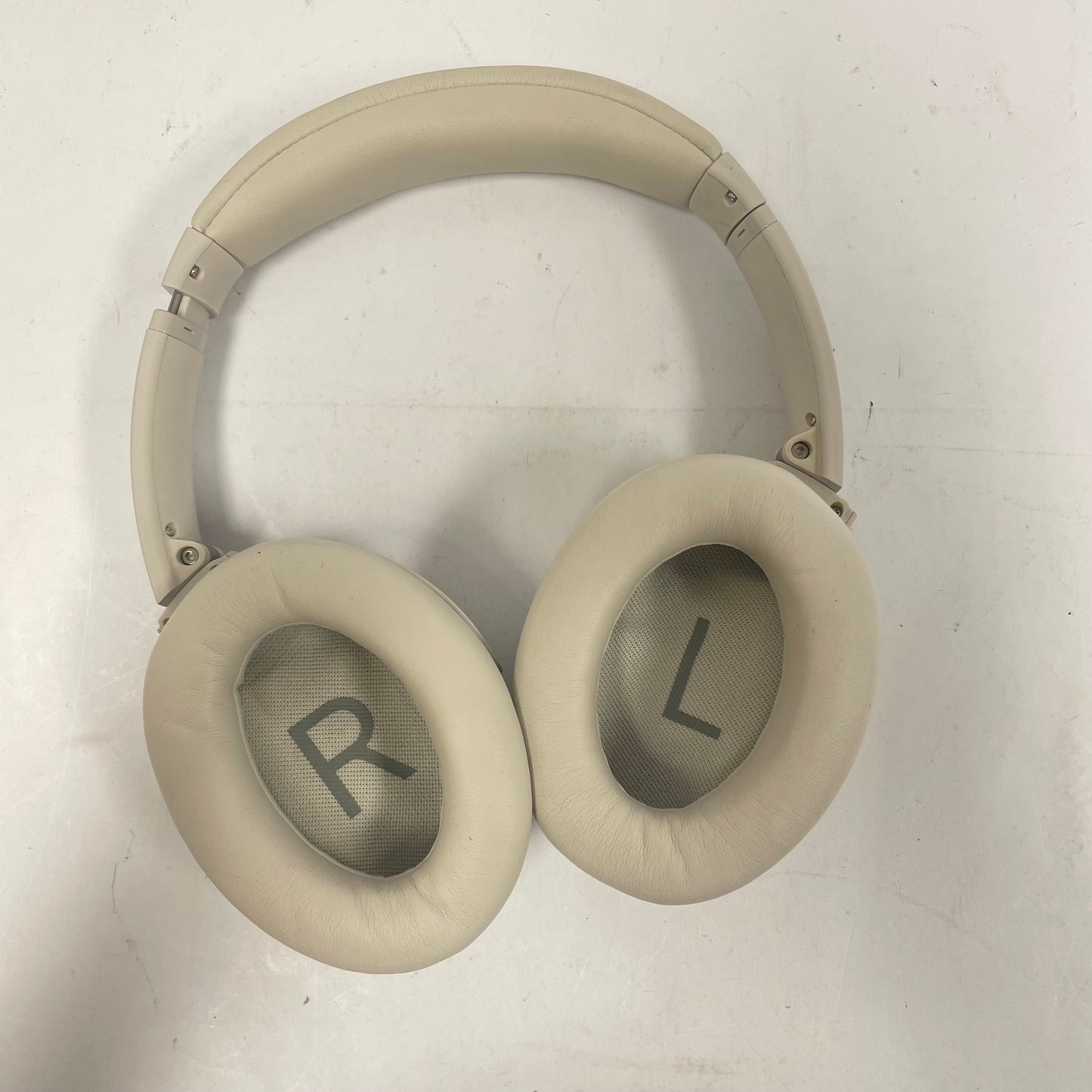 Bose QuietComfort Over-Ear Noise Cancelling Bluetooth Headphones White