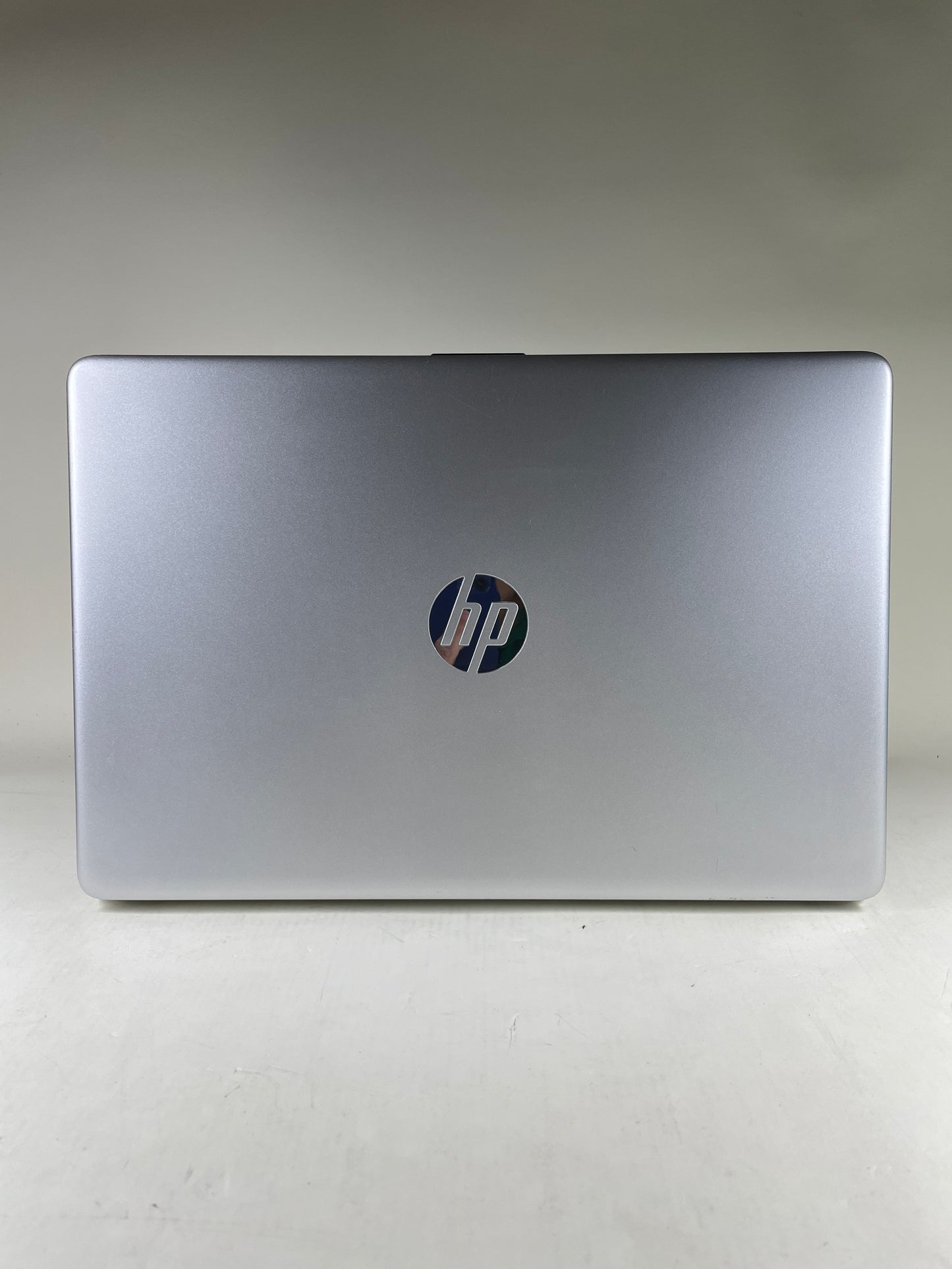 HP 15-DY1025nr 15.6" i3-1005G1 1.2GHz 4GB RAM 256GB SSD Intel UHD Graphics