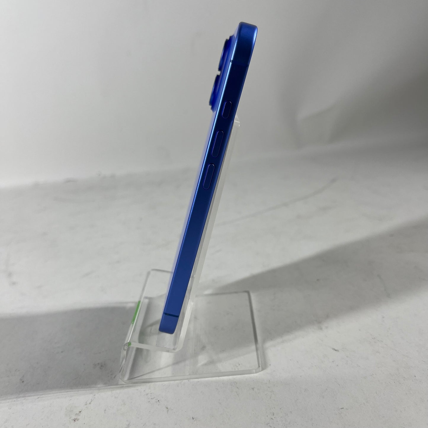 T-Mobile Apple iPhone 16 128GB 18.0.1 Ultramarine MYAT3LL/A