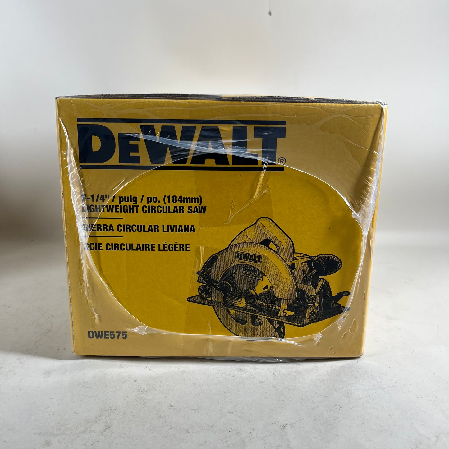New DeWalt DWE575 15 Amp 7 1/4" Lightweight Circular Saw