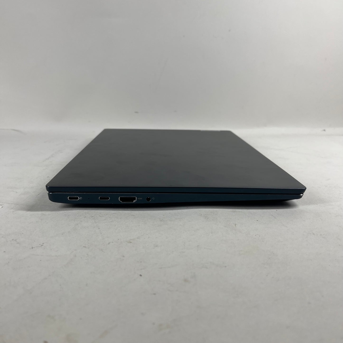 Lenovo IdeaPad 15IAL7 15.6" i7-10510U 1.7GHz 16GB RAM 1TB SSD