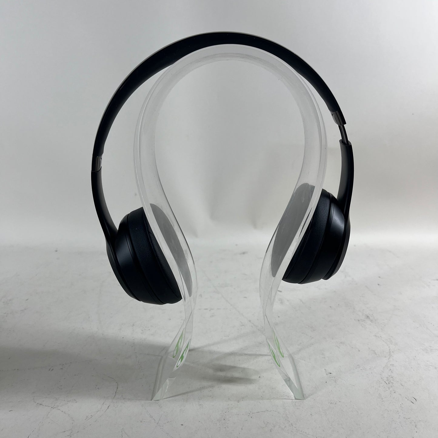 Beats solo 4 Wireless Over-Ear Bluetooth Headphones Black