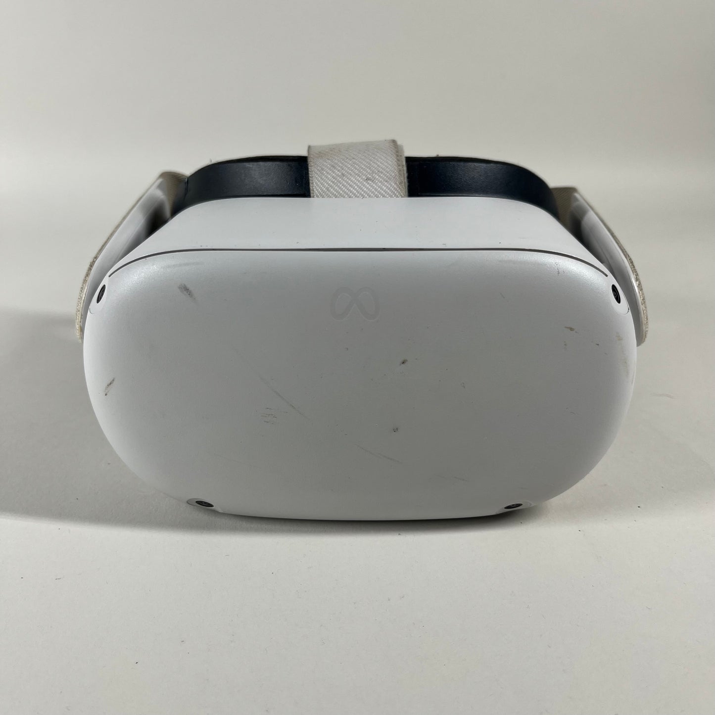 Meta Quest 2 128GB Standalone All-in-One VR Headset KW49CM