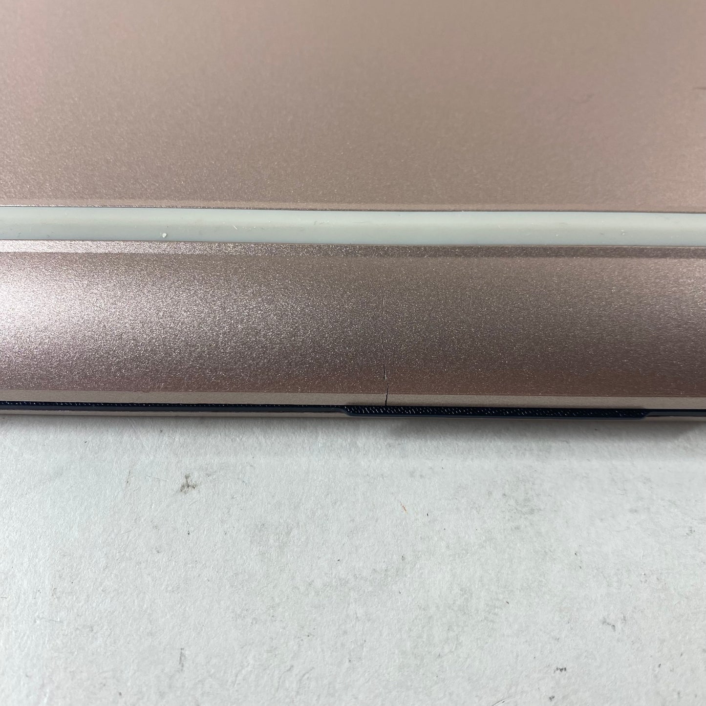 HP Laptop 15-EF1073WM 15.6" Athlon Silver 3050U 2.3GHz 8GB RAM 128GB SSD
