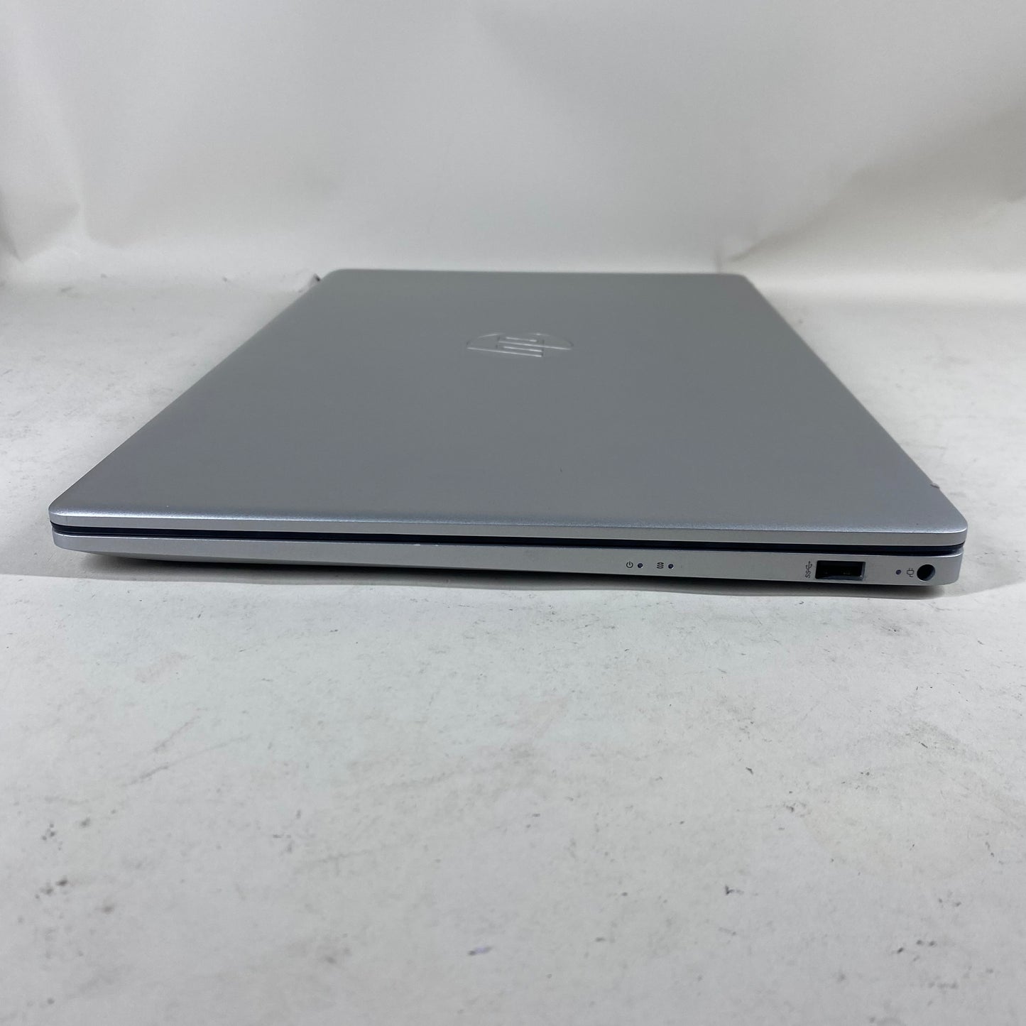 HP Laptop 17-CN2083DX 17.3" i3-1215U 1.2GHz 8GB RAM 256GB SSD