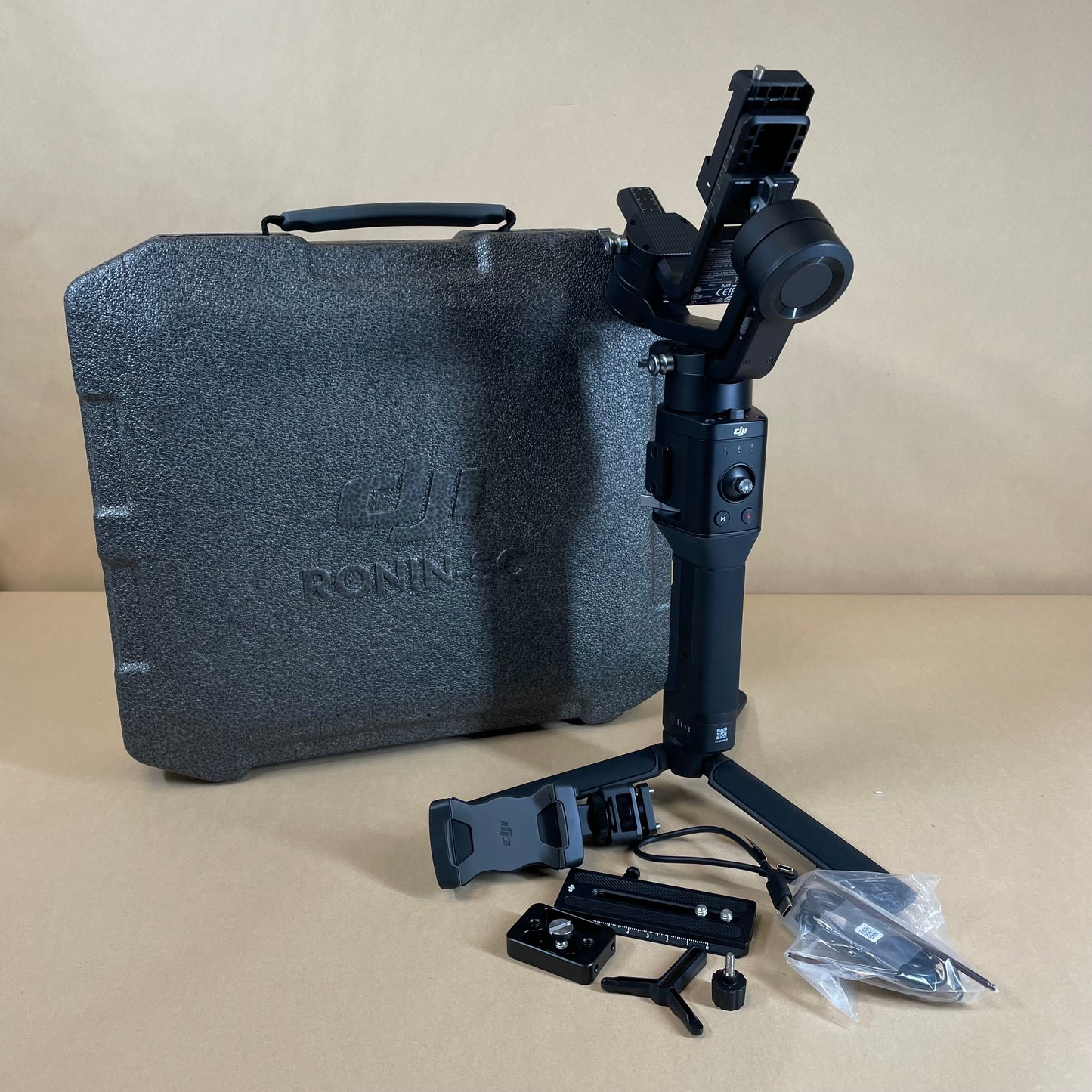 DJI Ronin-SC 3-Axis Gimbal Stabilizer R18