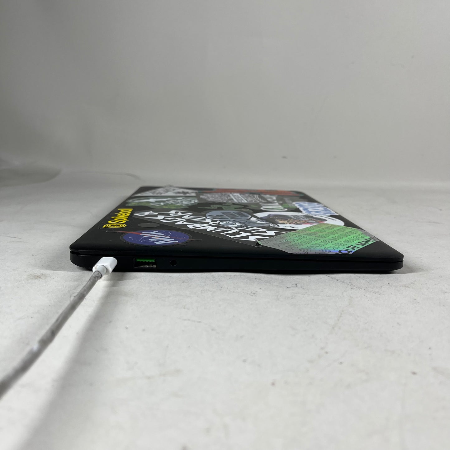 Razer RZ09-0168 RZ09-0168 12.5" i7-6500U 2.5GHz 8GB RAM 128GB SSD