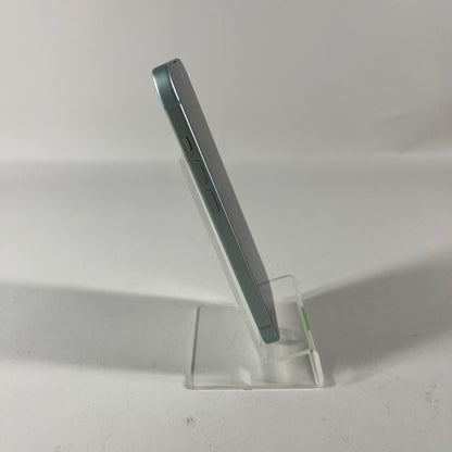 Unlocked Apple iPhone 15 256GB 18.6 Green MTM83LL/A