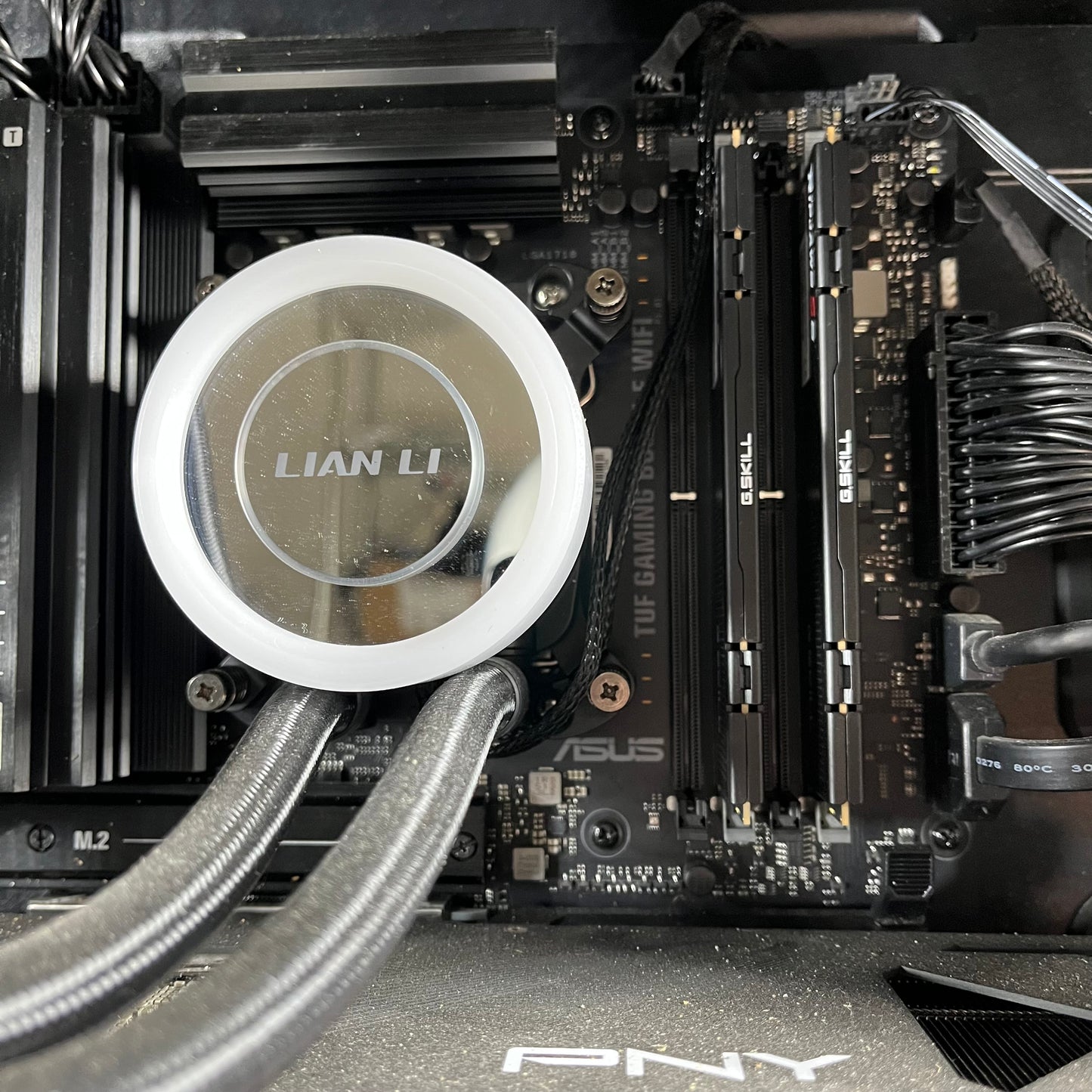 CyberPower Custom PC Ryzen 5 7600x3d 4.10GHz 64GB RAM 1TB SSD AMD Nvidia Geforce RTX 5070