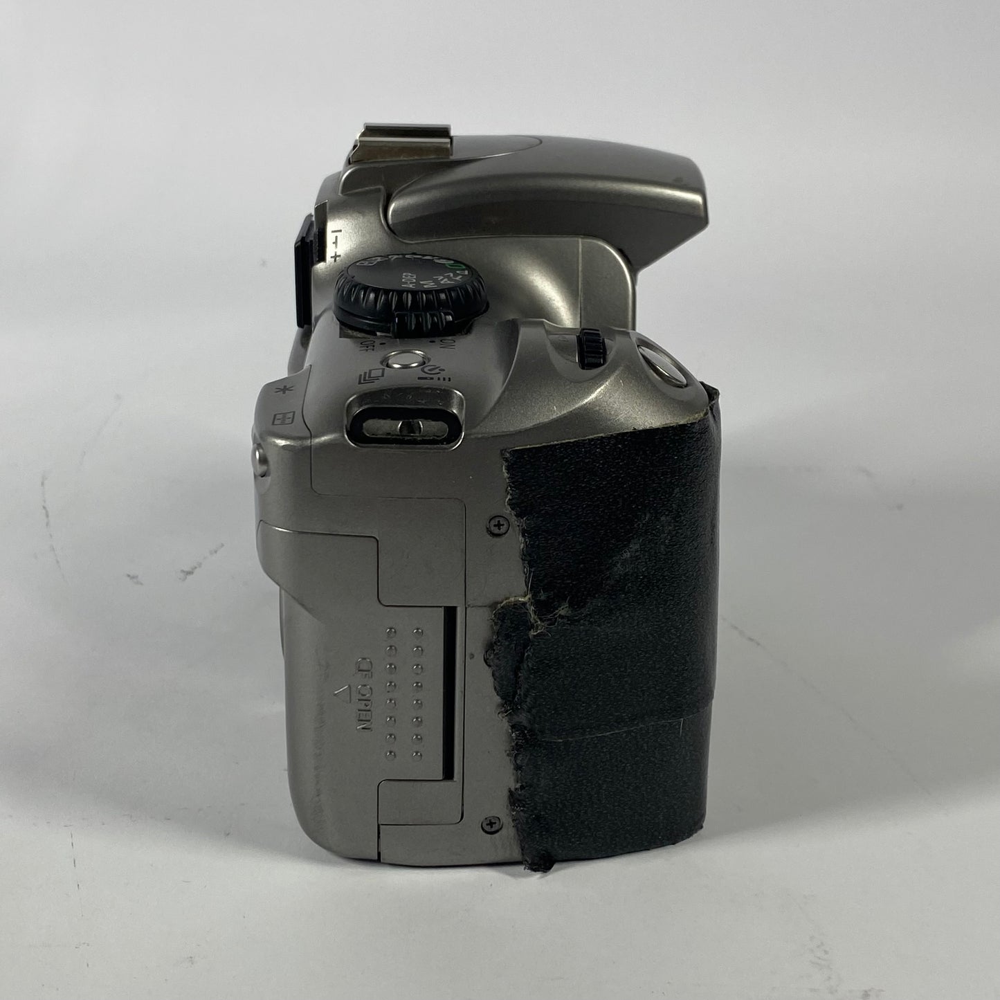 Canon EOS Digital Rebel  6.3 MP Digital SLR DSLR Camera