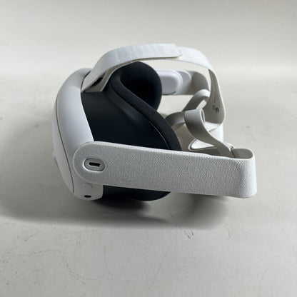 Meta Quest 3 128GB Standalone All-in-One VR Headset KW49CM