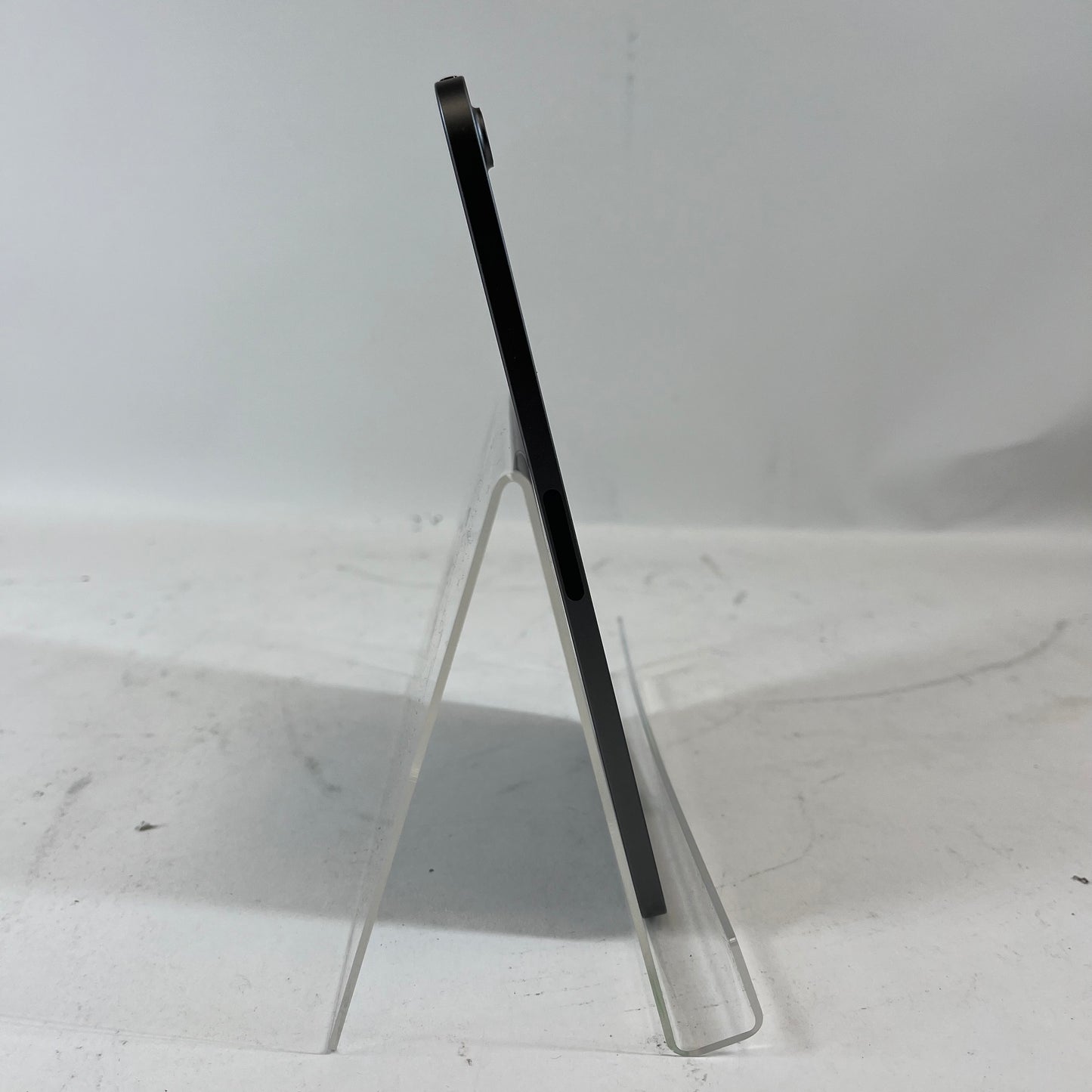 WiFi Only Apple iPad Mini 6th Gen 64GB 16.6 Space Gray MK7M3LL/A