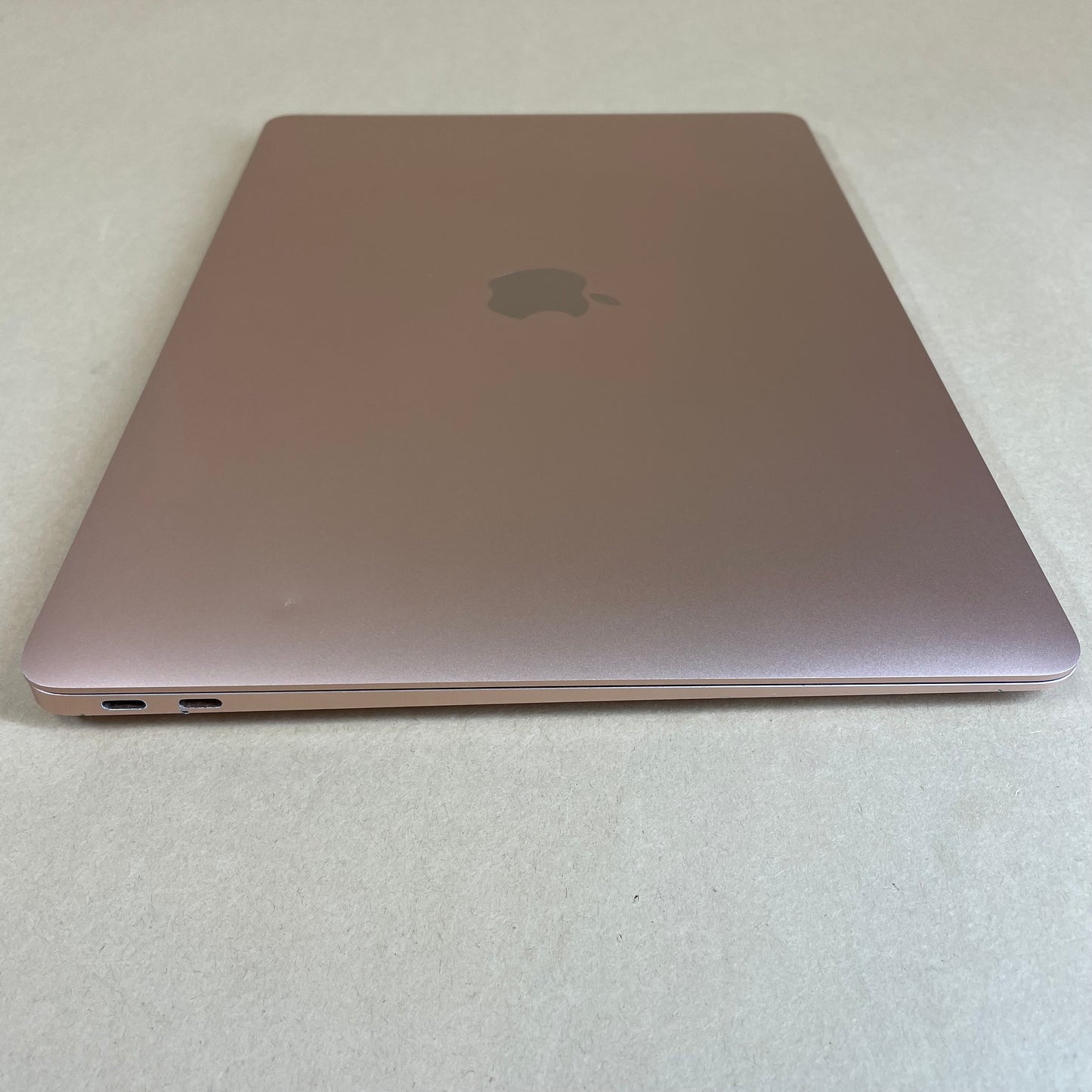 2020 Apple MacBook Air 13.3" M1 7C GPU 3.2GHz 8GB RAM 256GB SSD A2337