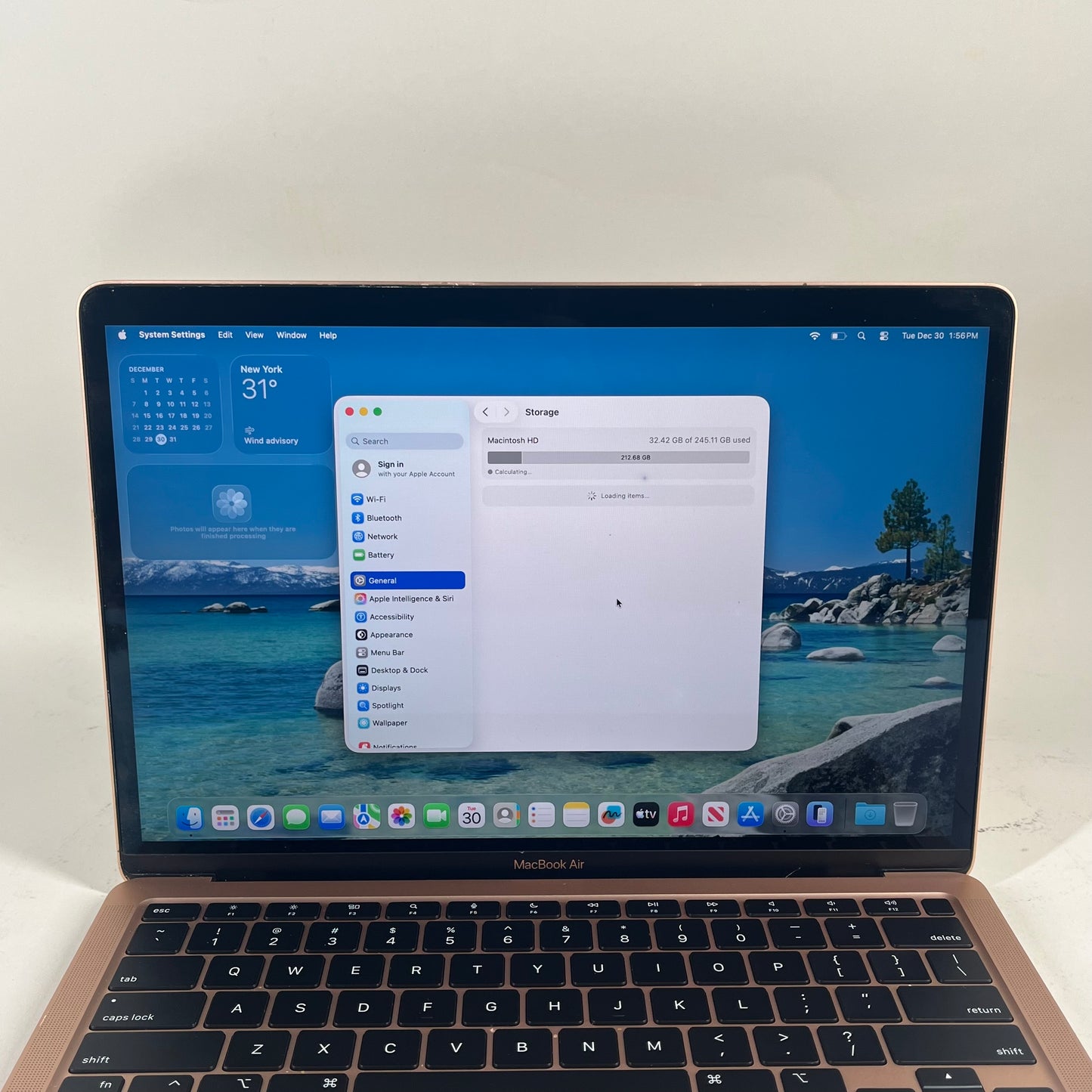 2020 Apple MacBook Air 13.3" M1 8 Core 3.2GHz 8GB RAM 256GB SSD A2337