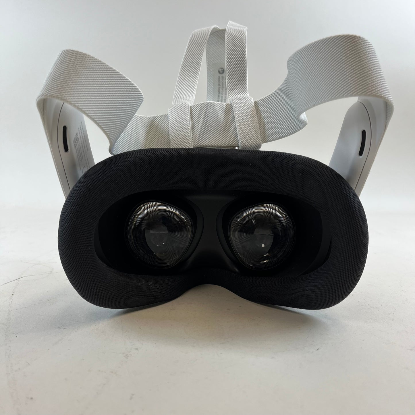 Meta Quest 3S 128GB Standalone All-in-One VR Headset KW49CM