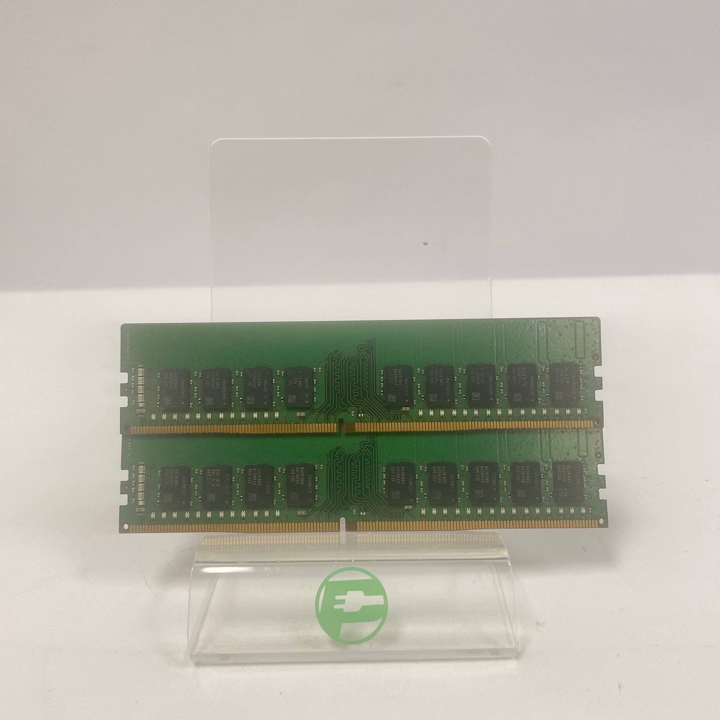 Samsung Server Ram 16GB (2x8GB) RAM DDR4 2133MHz M391A2K43BB1-CPBQ