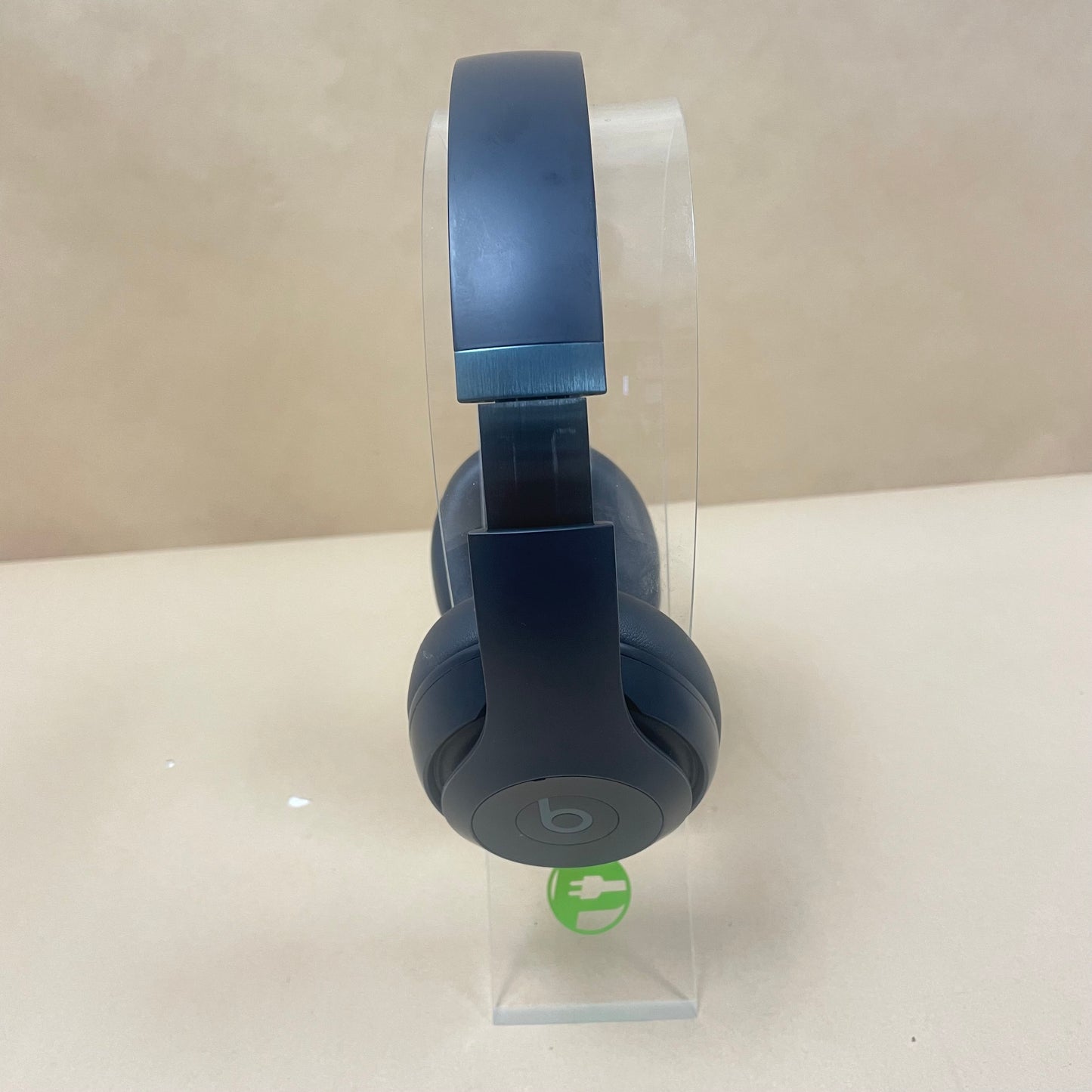 Beats Studio Pro Wireless Over-Ear Bluetooth Headphones Club Navy