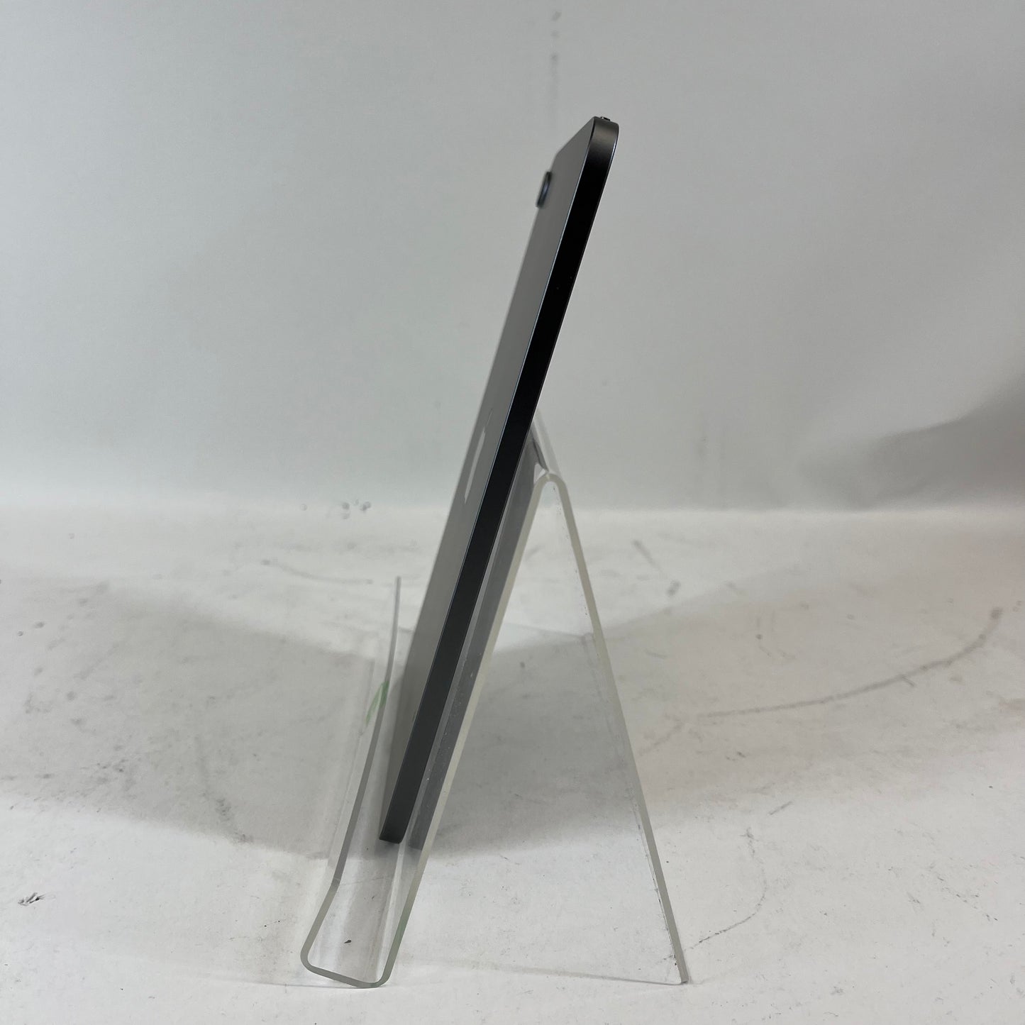 WiFi Only Apple iPad Mini 6th Gen 64GB 16.6 Space Gray MK7M3LL/A